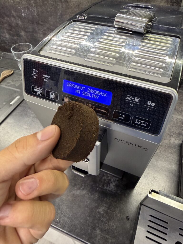 DeLonghi  servis kávovaru